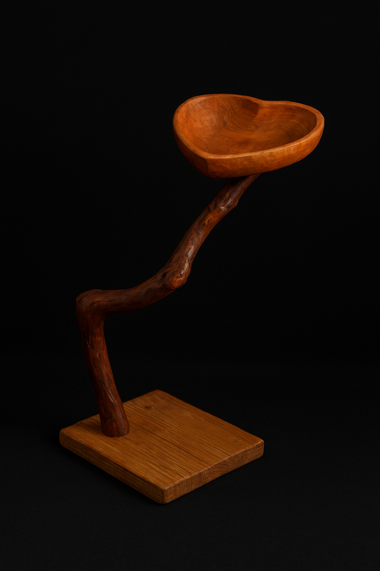 tavolino scultoreo in legno